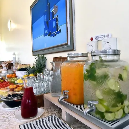 El Prado Hotel 3*